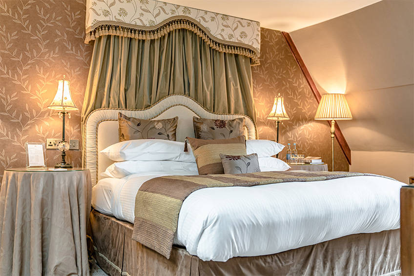 Stapleford Park luxury accommodation Panache room